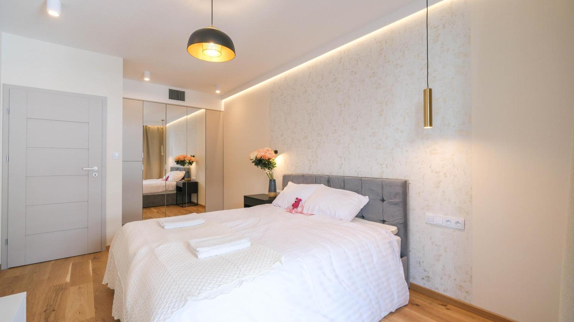 Luxury Apartment Free Parking Wawel Castle 2 Minutes Краків Екстер'єр фото